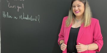 Η Wonderland της Πτολεμαΐδας: Ένα φροντιστήριο όπου όλοι μιλούν αγγλικά και τη γλώσσα της αγάπης