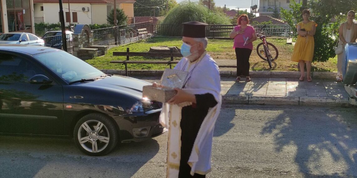 Αφίχθη στο Βελβεντό και φιλοξενείται στην Ενορία του, το ιερό λείψανο του Αγίου Διονυσίου εν Ολύμπω- του παπαδάσκαλου Κωνσταντίνου Ι. Κώστα