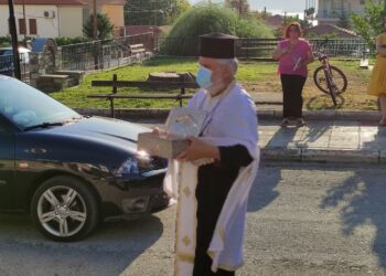 Αφίχθη στο Βελβεντό και φιλοξενείται στην Ενορία του,  το ιερό λείψανο του Αγίου Διονυσίου εν Ολύμπω- του παπαδάσκαλου Κωνσταντίνου Ι. Κώστα