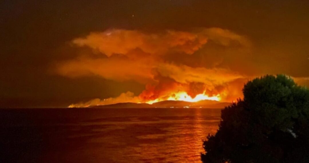 Τα παλαμάκια στις βεράντες δεν ακούστηκαν αυτή τη φορά ! – Γράφει ο Δημήτρης Καραθανάσης