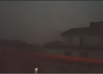 Ισχυρό μπουρίνι με χαλάζι έπληξε χθες βράδυ την Καστοριά