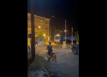 Κίνδυνος- θάνατος στη σιδηροδρομική διάβαση στην πόλη του Αμυνταίου- Μεγάλη προσοχή σε οδηγούς και πεζούς (βίντεο)