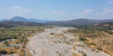 Αποκαρδιωτικές εικόνες: «Στέγνωσε» ο Πηνειός