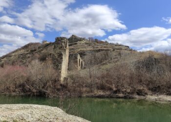 Αναβολή στην υπογραφή της σύμβασης για το «Γεφύρι του Πασά»- Οι φωτιές κράτησαν στην Αθήνα την Υπουργό Πολιτισμού, Λίνα Μενδώνη