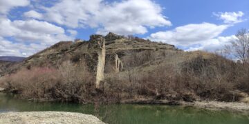 Αναβολή στην υπογραφή της σύμβασης για το «Γεφύρι του Πασά»- Οι φωτιές κράτησαν στην Αθήνα την Υπουργό Πολιτισμού, Λίνα Μενδώνη