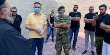 Συνάντηση Κασαπίδη με τους διαμαρτυρόμενους κτηνοτρόφους – Περιφερειάρχης: “Είμαστε κατά της άναρχης ανάπτυξης των ΑΠΕ”-VIDEO