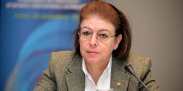 Αύριο στα Γρεβενά η Υπουργός Πολιτισμού, Λίνα Μενδώνη- Υπογραφή σύμβασης για το «Γεφύρι του Πασά» και επίσκεψη στη Σαμαρίνα