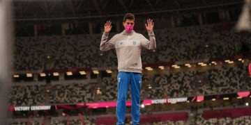 Τόκιο 2020 – Μίλτος Τεντόγλου: Μάγκας! Ο λόγος που φορούσε ροζ μάσκα στην απονομή των μεταλλίων