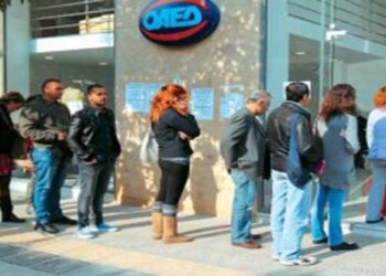 Πότε βγαίνει η προκήρυξη για την κοινωφελή εργασία του ΟΑΕΔ για 25.000 προσλήψεις, ποιοι «μένουν εκτός»