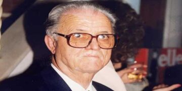 Το “αποχαιρετιστήριο” του Γιάννη Κούση στον Γιώργο Παπαδημητρίου, εκδότη της Εφημερίδας ΜΑΧΗ τη δεκαετία του 1960, ο οποίος έφυγε προ ημερών από τη ζωή