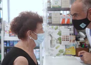 Οι Ρεθυμνιώτες έκαναν το πιο πετυχημένο σποτάκι για τον εμβολιασμό – To 5G, η κυρία Μαρία και ο… Πανταζής