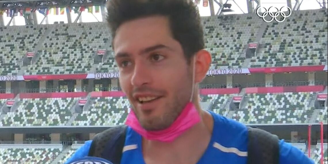 Τεντόγλου για το χρυσό άλμα: “Οι πέντε πρώτες προσπάθειες ήταν χάλια, νιώθω τυχερός”