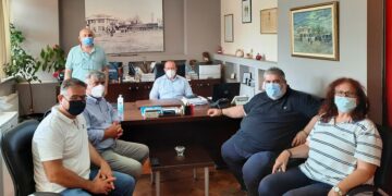 Αντιπροσωπεία του Δήμου Εορδαίας με επικεφαλής το Δήμαρχο Παναγιώτη Πλακεντά, βρέθηκε στην Κομοτηνή. Συναντήσεις με το Δήμαρχο Κομοτηνής Ιωάννη Γκαράνη και με το Προεδρείο του Δ.Σ. του Συλλόγου Μέριμνας ΑμεΑ Νοητικής Υστέρησης Νομού Ροδόπης