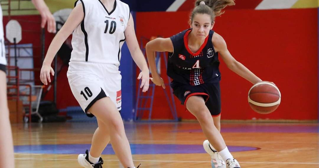 Μπάσκετ Την Βασιλική Χωλοπούλου απέκτησε ο Λασσάνης