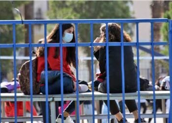 Εμβολιασμός εφήβων: Αύξηση 90% στα κρούσματα κορωνοϊού σε ανήλικους από τον Ιούλιο