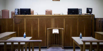 «Είχαν ωρολογιακές βόμβες στο σπίτι τους»- Η αγόρευση της πολιτικής αγωγής που ζητά μετατροπή της κατηγορίας