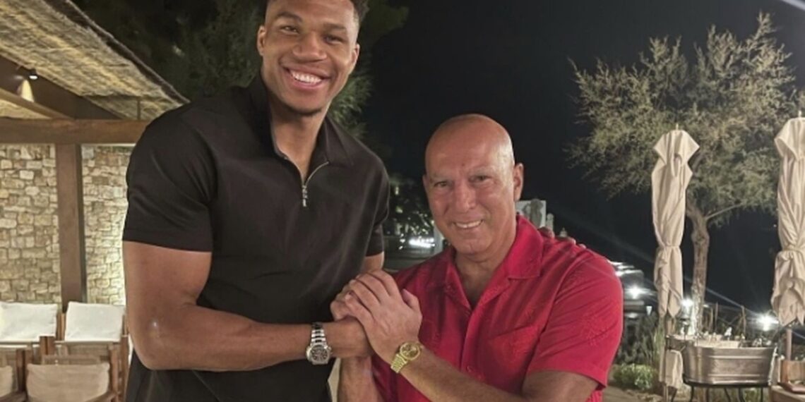 Συνάντηση……γιγάντων: Αντετοκούνμπο και Γκάλης με το τρόπαιο του NBA