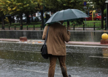Έκτακτο δελτίο επιδείνωσης καιρού: Έρχονται βροχές και καταιγίδες