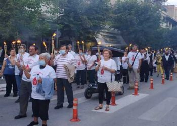 Με λαμπαδηδρομία ξεκίνησαν απόψε οι εκδηλώσεις του Δήμου Εορδαίας για την Ευρωπαϊκή Εβδομάδα Κινητικότητας – VIDEO