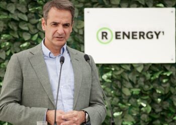 Κ. Μητσοτάκης σε εγκαίνια νέας φωτοβολταϊκής μονάδας στην Κόρινθο: “Τα οικονομικά του λιγνίτη πολύ απλά δεν βγαίνουν”