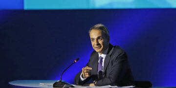 Κυριάκος Μητσοτάκης: «Τα σχολεία θα μείνουν ανοιχτά- 80% εμβολιασμένοι οι εκπαιδευτικοί»- Μήνυμα στους γονείς για εμβολιασμό των παιδιών άνω των 12 ετών