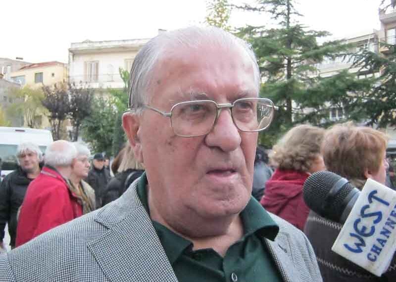 Οινόη Καστοριάς: Πρωτότυπη τελετή προς τιμήν δεκαοχτώ (18) ΑΓΝΟΗΜΕΝΩΝ ΗΡΩΩΝ του χωριού – Γράφει ο Στάθης Πελαγίδης