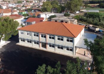 Έτοιμο σε χρόνο-ρεκόρ το σχολείο στο Δαμάσι Τυρνάβου. Η προσφορά του Ομίλου ΓΕΚ ΤΕΡΝΑ ξεπέρασε τα 1,2 εκατ. ευρώ