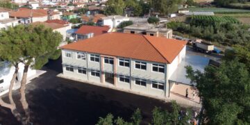Έτοιμο σε χρόνο-ρεκόρ το σχολείο στο Δαμάσι Τυρνάβου. Η προσφορά του Ομίλου ΓΕΚ ΤΕΡΝΑ ξεπέρασε τα 1,2 εκατ. ευρώ