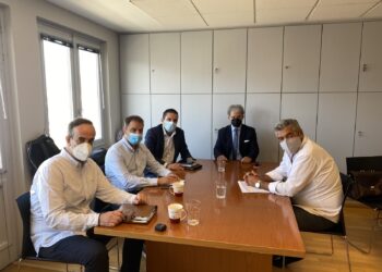 Το κυβερνητικό σχεδιασμό για τη δίκαιη μετάβαση και τους άξονες του ΣΔΑΜ για την Δυτ. Μακεδονία παρουσίασε στη συνάντηση του με τα μέλη του Επιμελητηρίου Κοζάνης ο Κωστής Μουσουρούλης