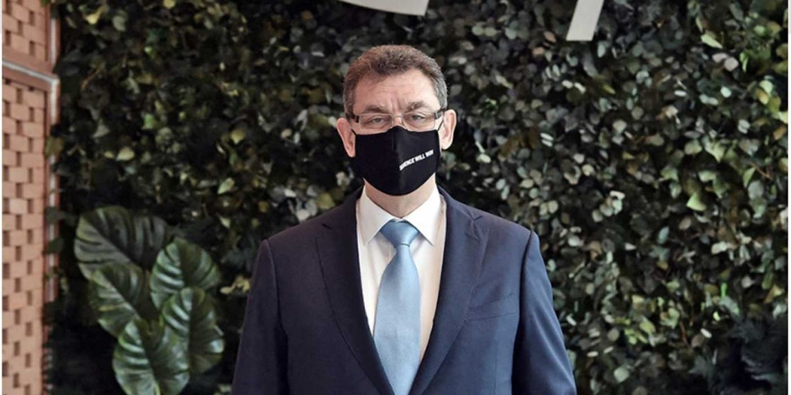 Κορωνοϊός – Μπουρλά στη Le Figaro: Είμαστε σε καλή θέση για να πάρουμε τις ζωές μας πίσω την άνοιξη