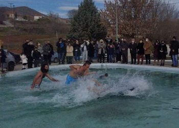Με λαμπρότητα εορτάστηκαν τα Άγια Θεοφάνεια στο Μαυροδένδρι Κοζάνης