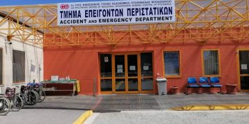 Μητέρα θετική στον κορωνοϊό γέννησε ένα υγιέστατο αγοράκι στο Μποδοσάκειο Νοσοκομείο