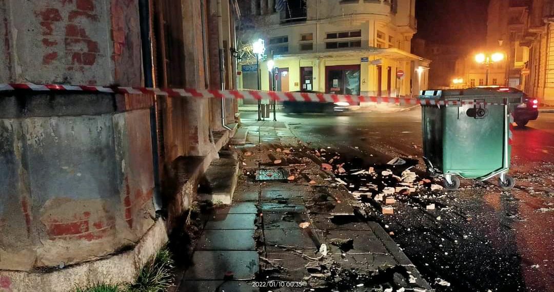 Σεισμός: Φωτογραφίες από υλικές ζημιές στην πόλη της Φλώρινας