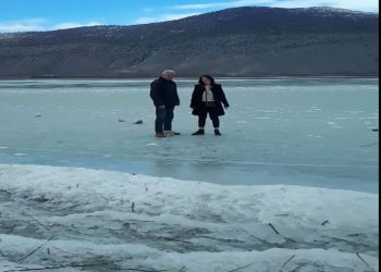 Δείτε το βίντεο από την παγωμένη λίμνη Πετρών στο Αμύνταιο