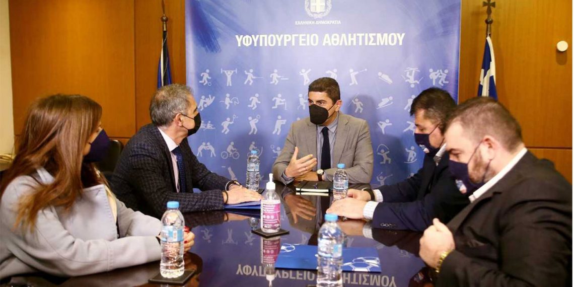 Συνάντηση Αυγενάκη με τους προέδρους των Super League 1&2