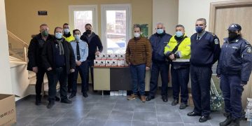 3.000 μάσκες υψηλής προστασίας παραδόθηκαν σε υπηρεσίες της Διεύθυνσης Αστυνομίας Κοζάνης, από την Ένωση Αστυνομικών Υπαλλήλων, χορηγία εταιρειών