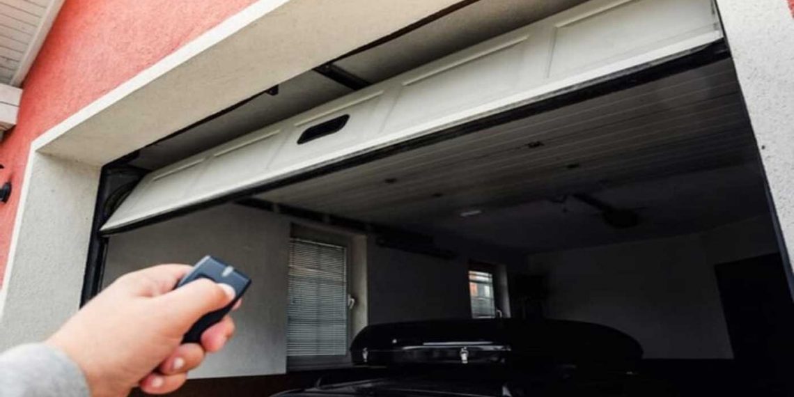 Να επιλέξω γκαραζόπορτα ή ρολό – Ποιο είναι το κόστος επισκευής