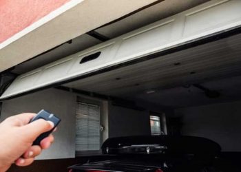 Να επιλέξω γκαραζόπορτα ή ρολό – Ποιο είναι το κόστος επισκευής