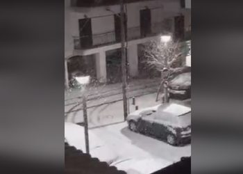 Χιονόπτωση ΤΩΡΑ στα Γρεβενά