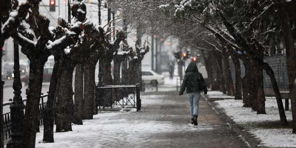 Καιρός: Tριήμερο “ηρεμίας” πριν το «μπάμ» του Σαββατοκύριακου με βροχές και καταιγίδες