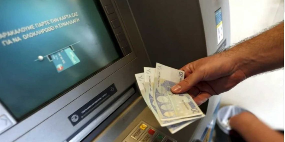 Κατώτατος μισθός: Ποιοι και πόση αύξηση θα δουν τέλος του μήνα, τι ισχύει για τις τριετίες