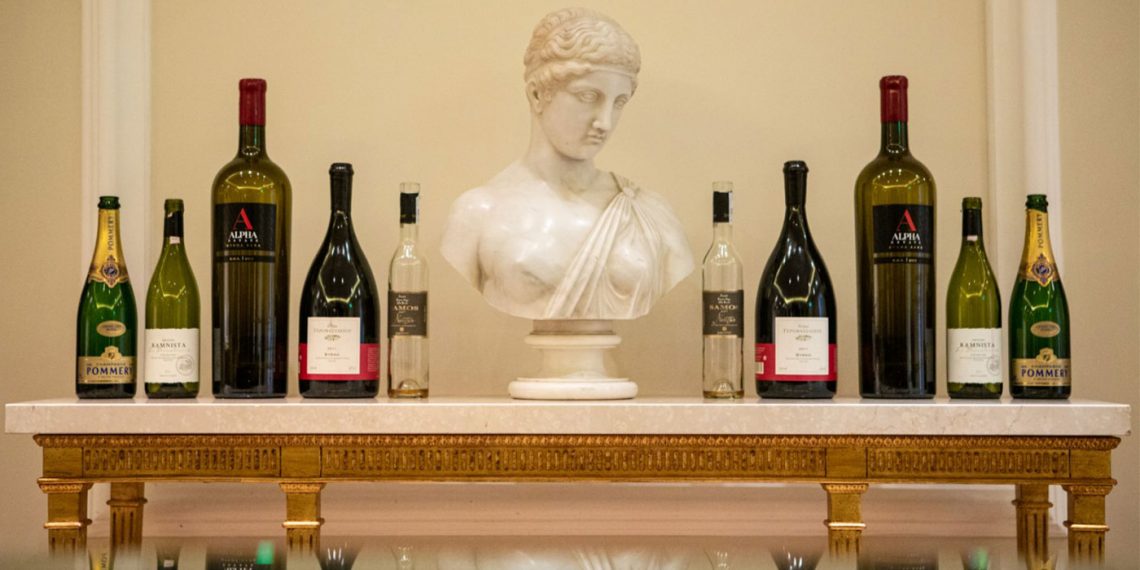 Το δείπνο των Μεγάλων Κόκκινων Κρασιών 2021: Ανάμεσα τους το “Κτήμα Άλφα” από το Αμύνταιο