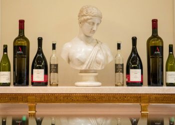 Το δείπνο των Μεγάλων Κόκκινων Κρασιών 2021: Ανάμεσα τους το “Κτήμα Άλφα” από το Αμύνταιο