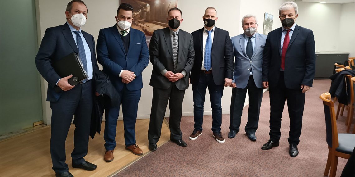 Ελληνική Ομοσπονδία Γούνας: Πραγματοποιήθηκε Συντονιστική Σύσκεψη για τα θέματα Εξωστρέφειας του κλάδου της Γούνας, με τη συμμετοχή τεσσάρων Υπουργείων