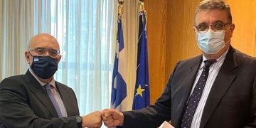 Συνάντηση του Υφ. Μεταφορών Μ. Παπαδόπουλου με τον Πρόεδρο του Πανελλήνιου Ιατρικού Συλλόγου Α. Εξαδάκτυλο για τη διαδικασία ιατρικής εξέτασης στις άδειες οδήγησης