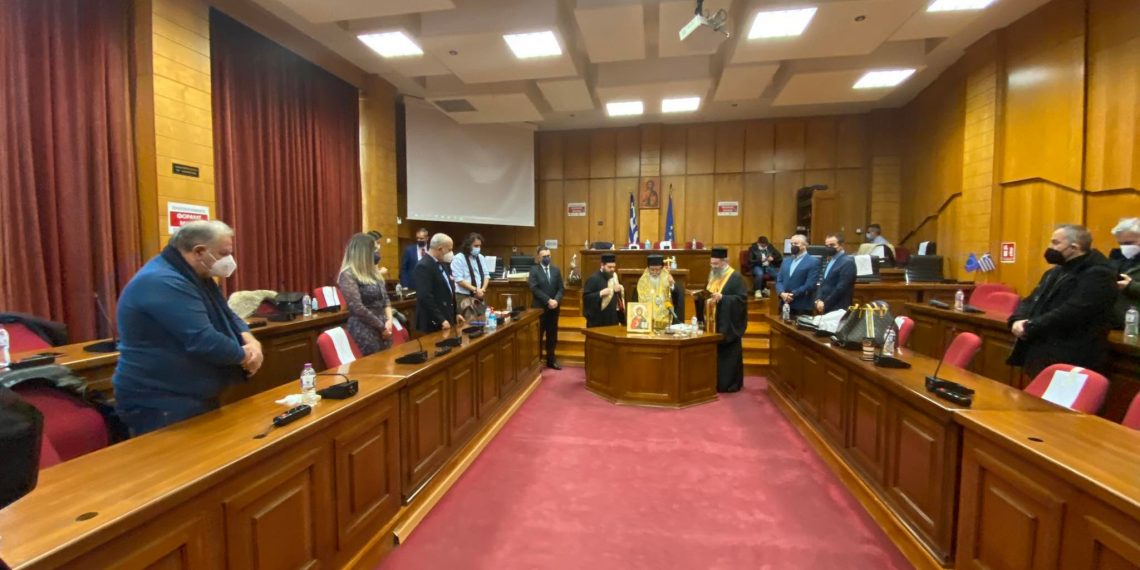 Η κοπή της βασιλόπιτας του περιφερειακού συμβουλίου για το νέο έτος-VIDEO