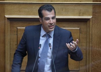 Πλεύρης από Βουλή: Δεν θα κλείσουν υγειονομικές δομές με τον νέο χάρτη του ΕΣΥ