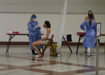 Γιατί το PCR test βγαίνει θετικό και το rapid test αρνητικό (εικόνα)