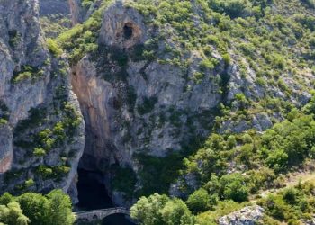 Η Ωραία Σαμαρίνα: Διήμερο στο ψηλότερο χωριό των Βαλκανίων, μια ανάσα από το Χιονοδρομικό της Βασιλίτσας