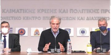 Στυλιανίδης: Μείνετε στα σπίτια σας, δύσκολη η νύχτα – Θα αναζητηθούν ευθύνες από την Αττική Οδό